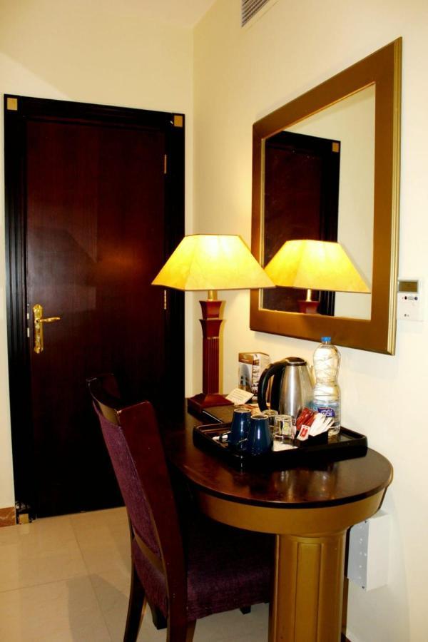 Tourist Hotel Доха Екстер'єр фото